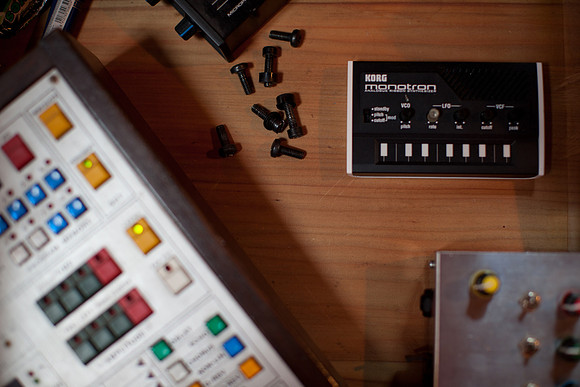 mh studio-12