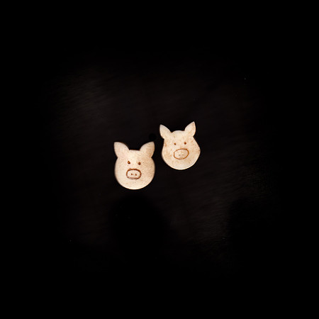 pig earrings v2