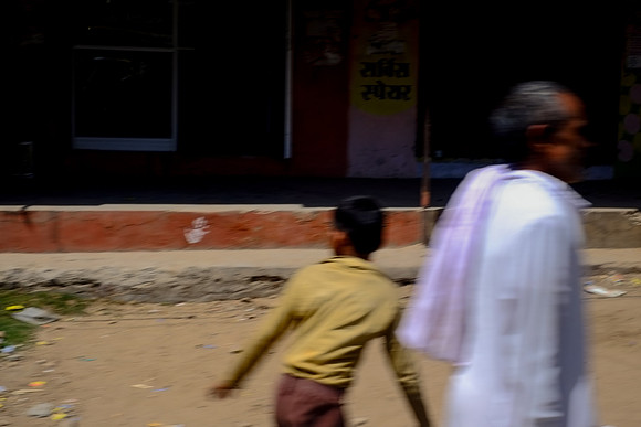 INDIA-10082