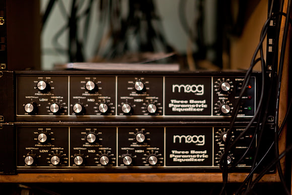 mh studio-9