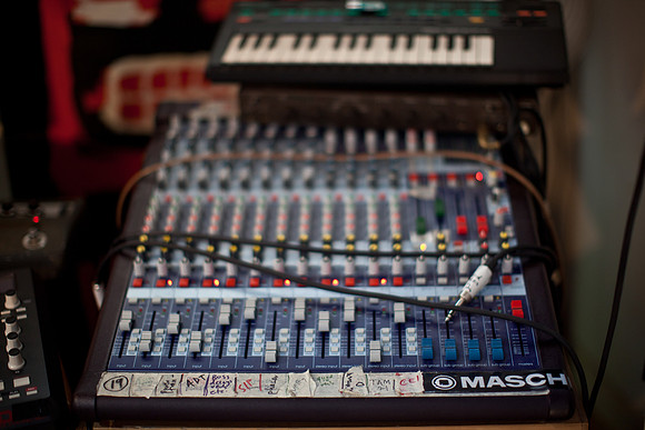 mh studio-50