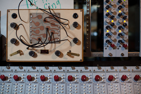 mh studio-65