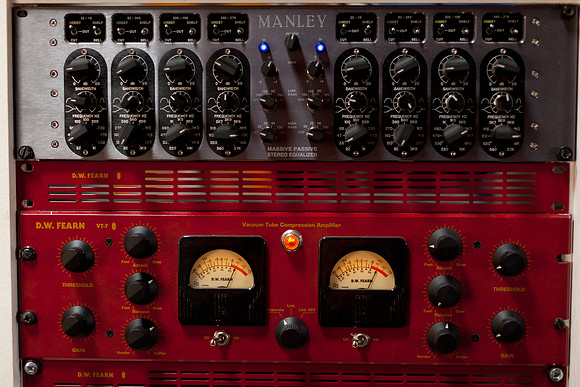 mh studio-17