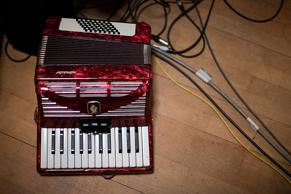 mh studio-32