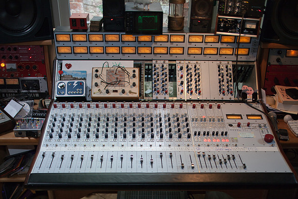 mh studio-109